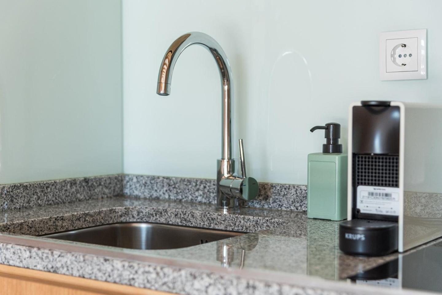 Guestready - Miragaia Stone Studios & Apartments Porto Luaran gambar